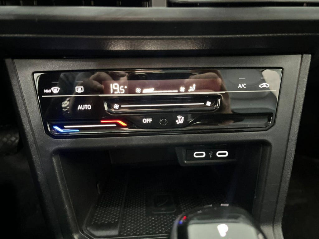 Imagem do veículo Volkswagen Polo Hl Ab 2024
