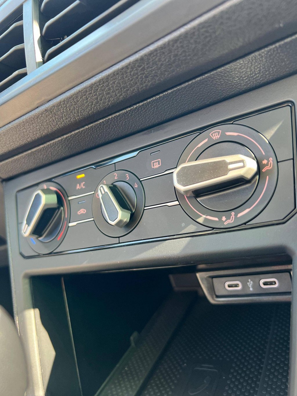Imagem do veículo Volkswagen Nivus Cl Tsi 2024
