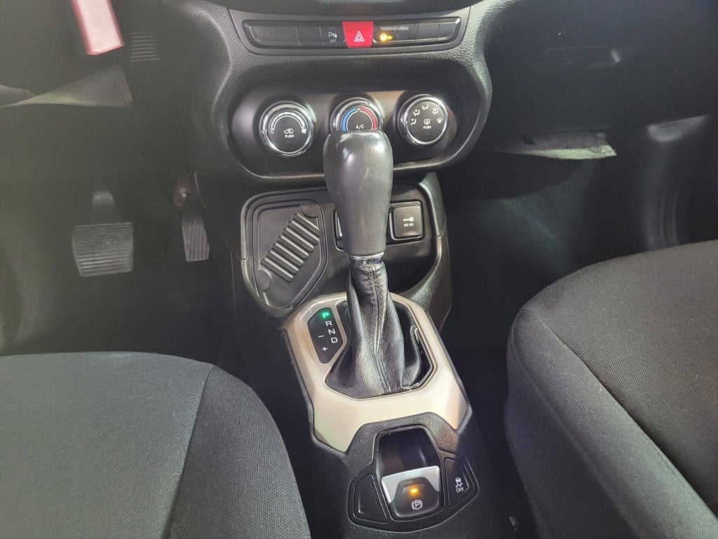 Imagem do veículo Renegade Sport At 2016