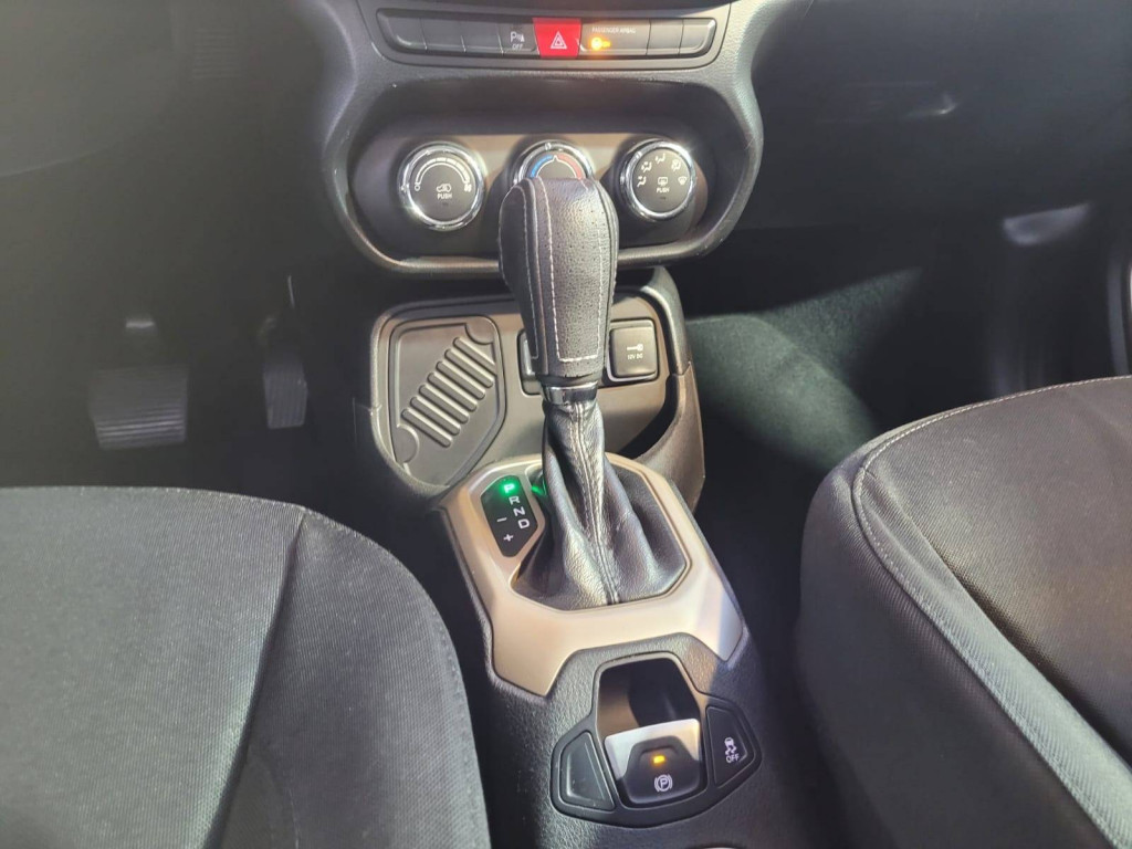 Imagem do veículo Renegade Sport At 2016