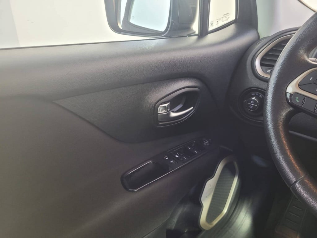 Imagem do veículo Renegade Sport At 2016