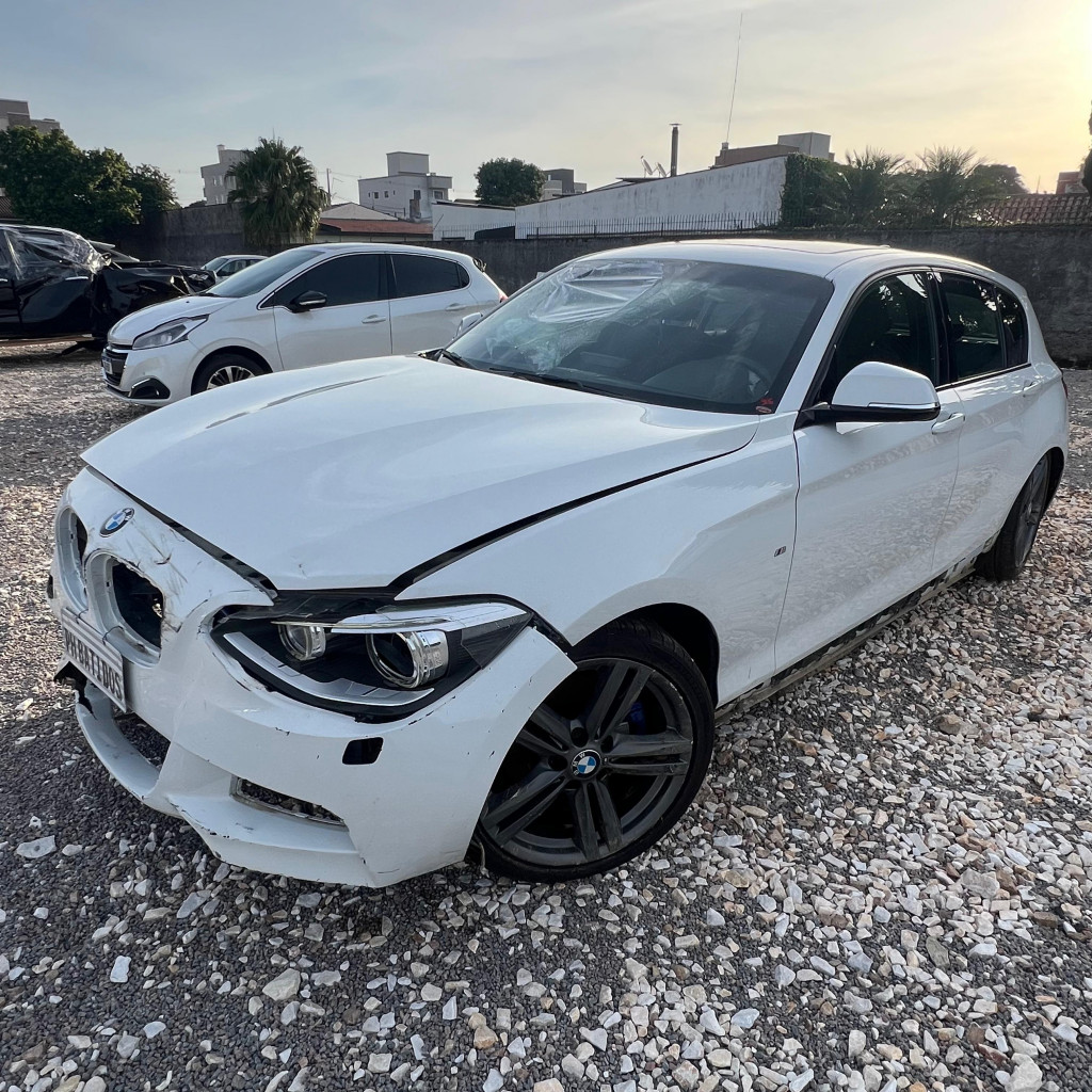 Imagem do veículo BMW 125i 2.0 M SPORT 16V FLEX 4P AUTOMÁTICO