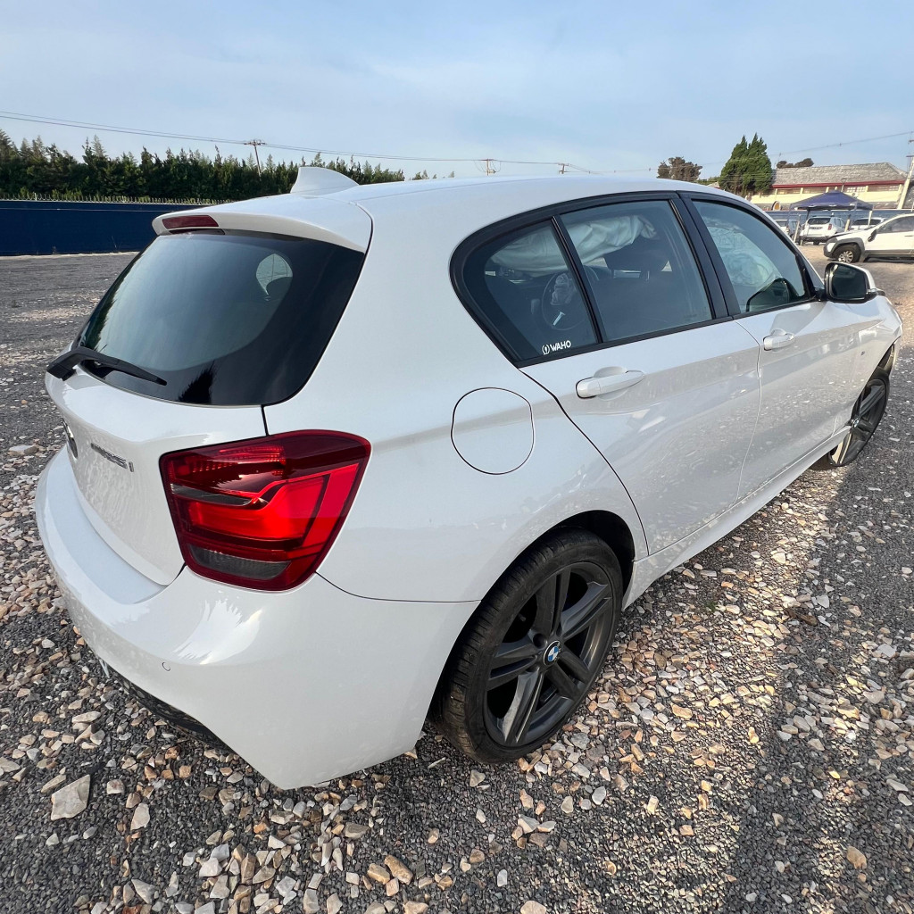 Imagem do veículo BMW 125i 2.0 M SPORT 16V FLEX 4P AUTOMÁTICO