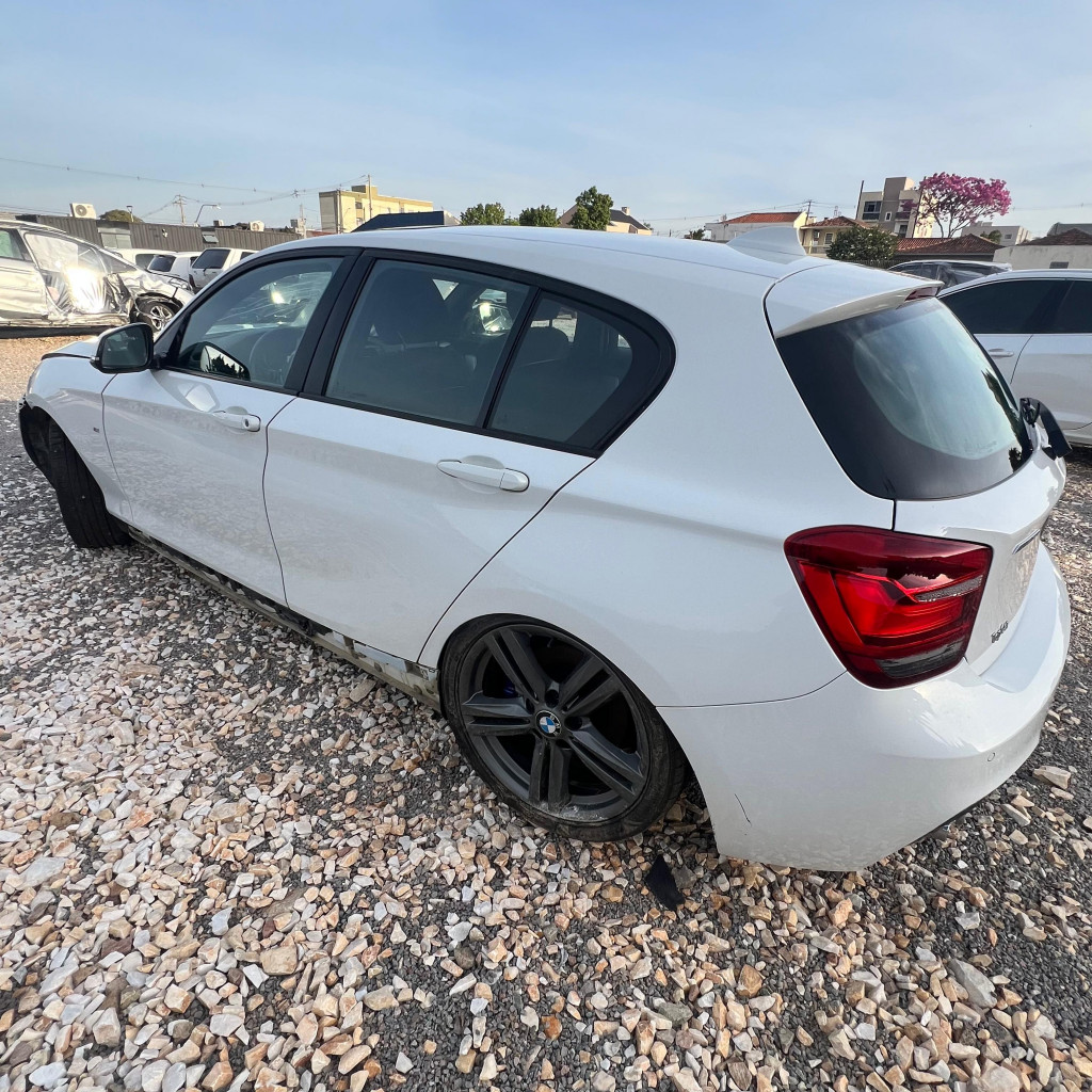 Imagem do veículo BMW 125i 2.0 M SPORT 16V FLEX 4P AUTOMÁTICO