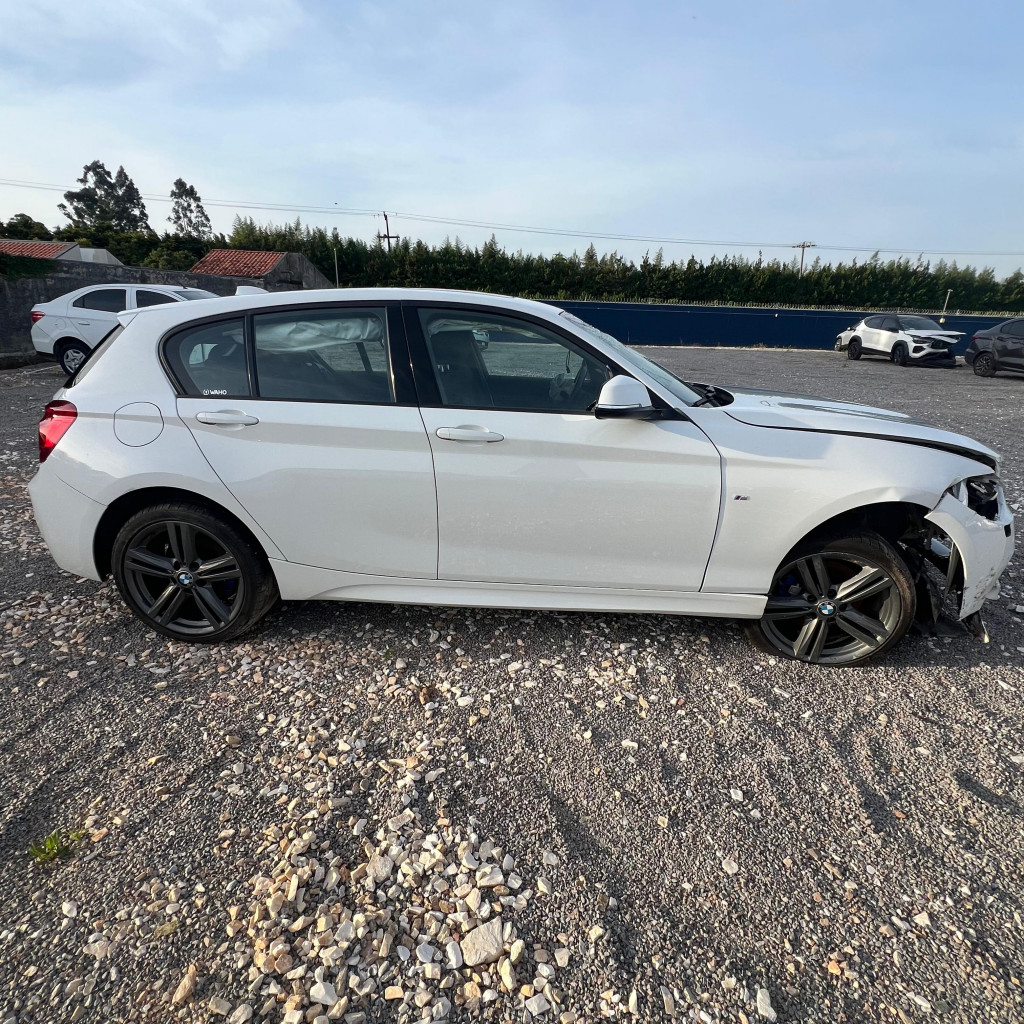 Imagem do veículo BMW 125i 2.0 M SPORT 16V FLEX 4P AUTOMÁTICO