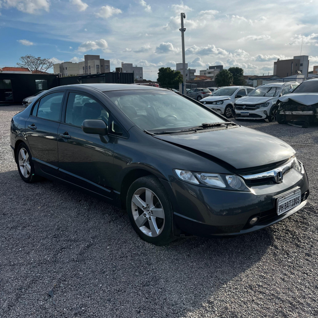 HONDA CIVIC 1.8 LXS 16V FLEX 4P AUTOMÁTICO