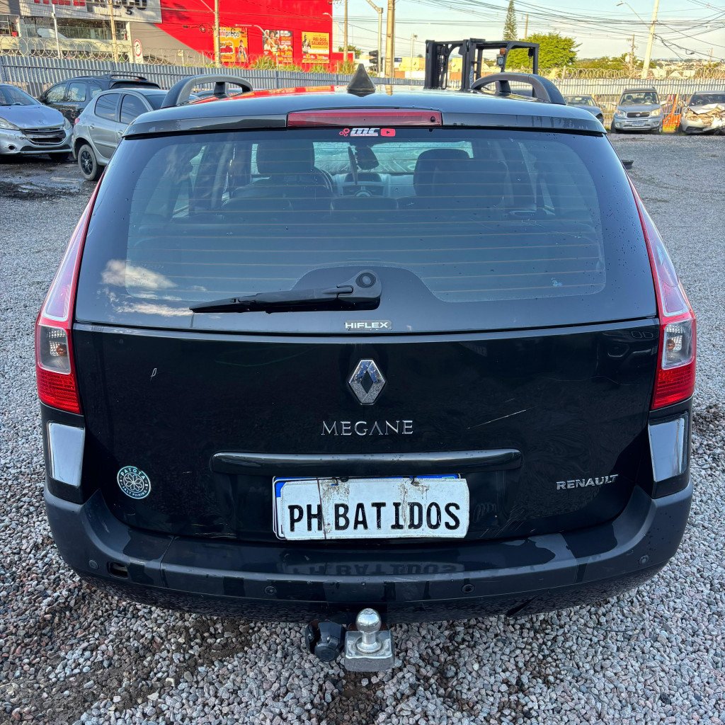 Imagem do veículo RENAULT MEGANE 1.6 DYNAMIQUE 16V FLEX 4P MANUAL