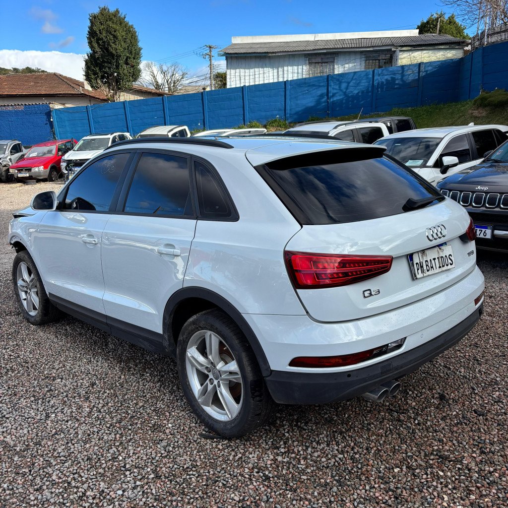 Imagem do veículo AUDI Q3 1.4 TFSI FLEX PRESTIGE S TRONIC