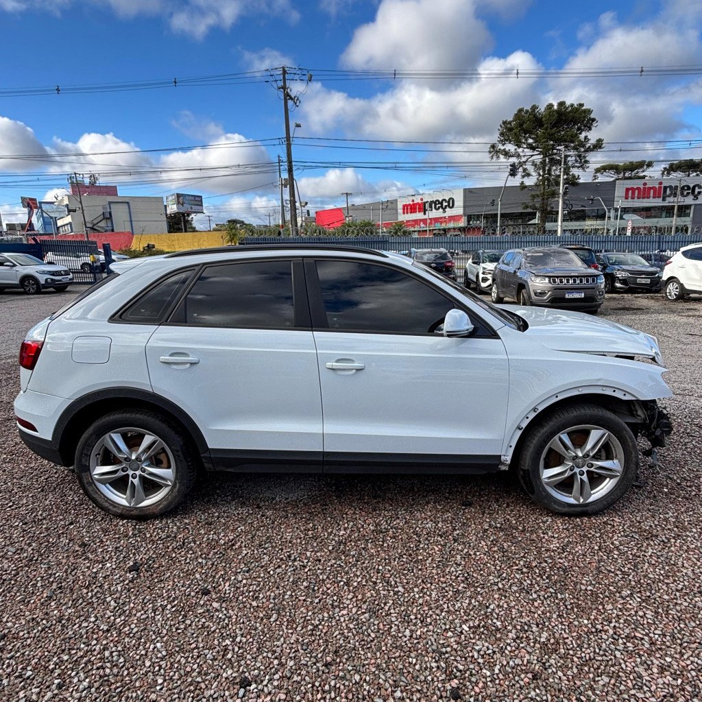 Imagem do veículo AUDI Q3 1.4 TFSI FLEX PRESTIGE S TRONIC
