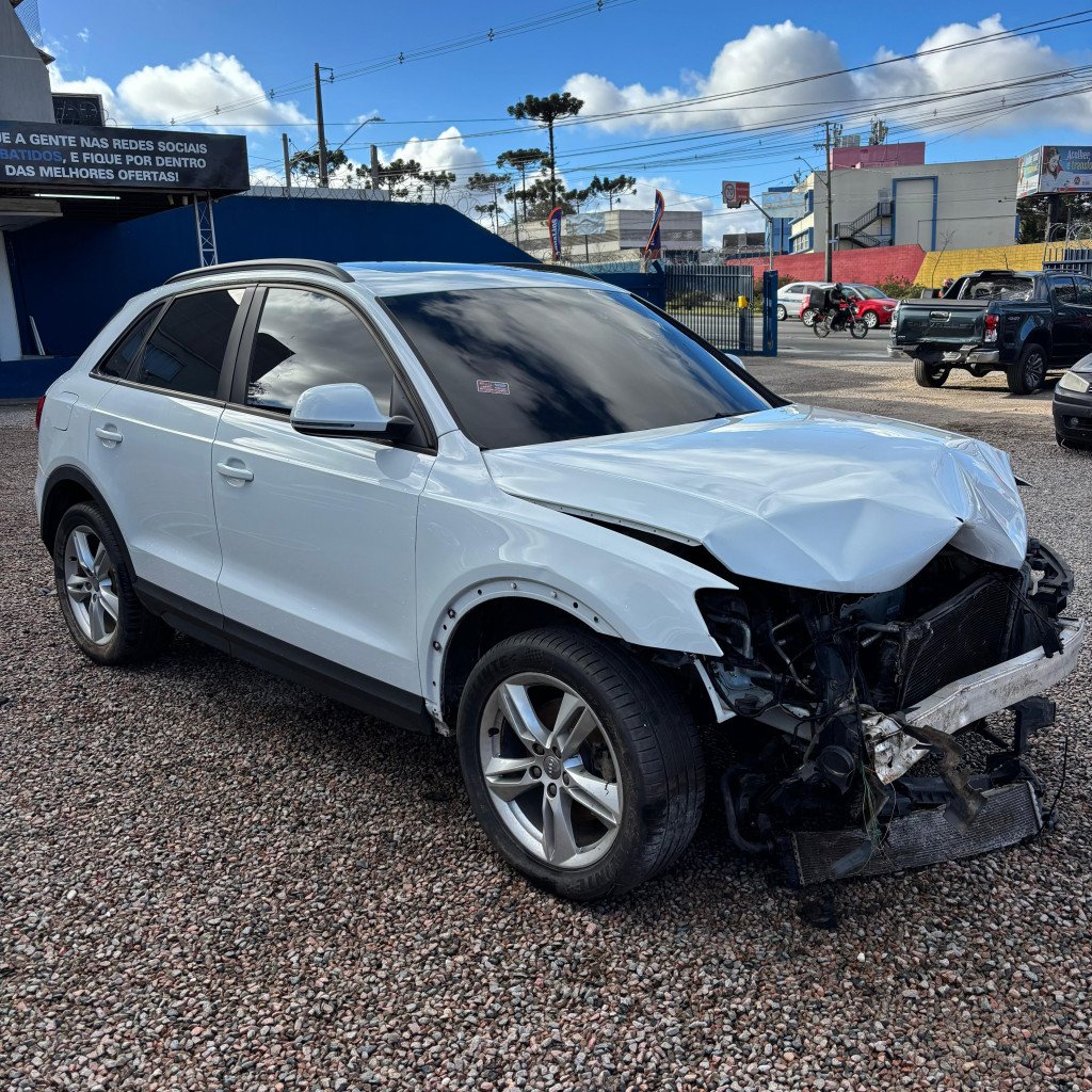 Imagem do veículo AUDI Q3 1.4 TFSI FLEX PRESTIGE S TRONIC