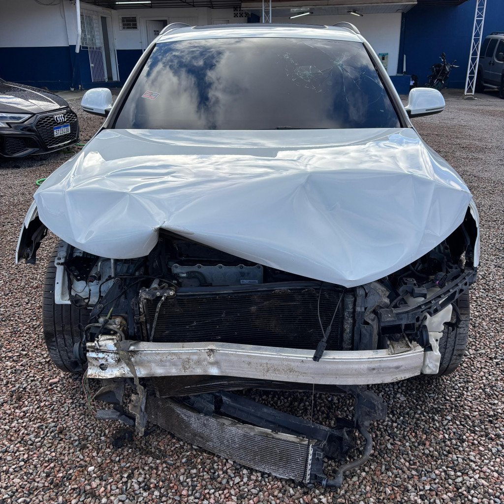 Imagem do veículo AUDI Q3 1.4 TFSI FLEX PRESTIGE S TRONIC