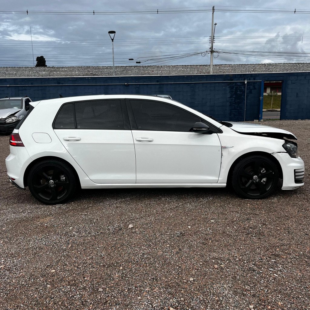 Imagem do veículo VOLKSWAGEN GOLF 2.0 350 TSI GASOLINA GTI DSG