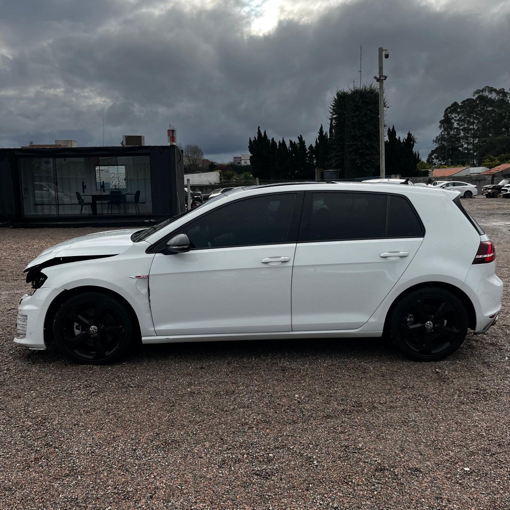 Imagem do veículo VOLKSWAGEN GOLF 2.0 350 TSI GASOLINA GTI DSG