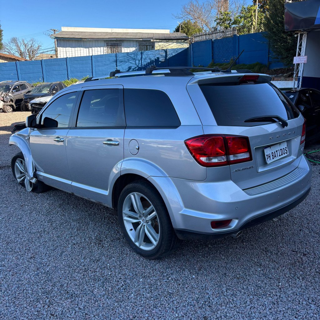 Imagem do veículo DODGE JOURNEY 3.6 RT AWD V6 GASOLINA 4P AUTOMÁTICO