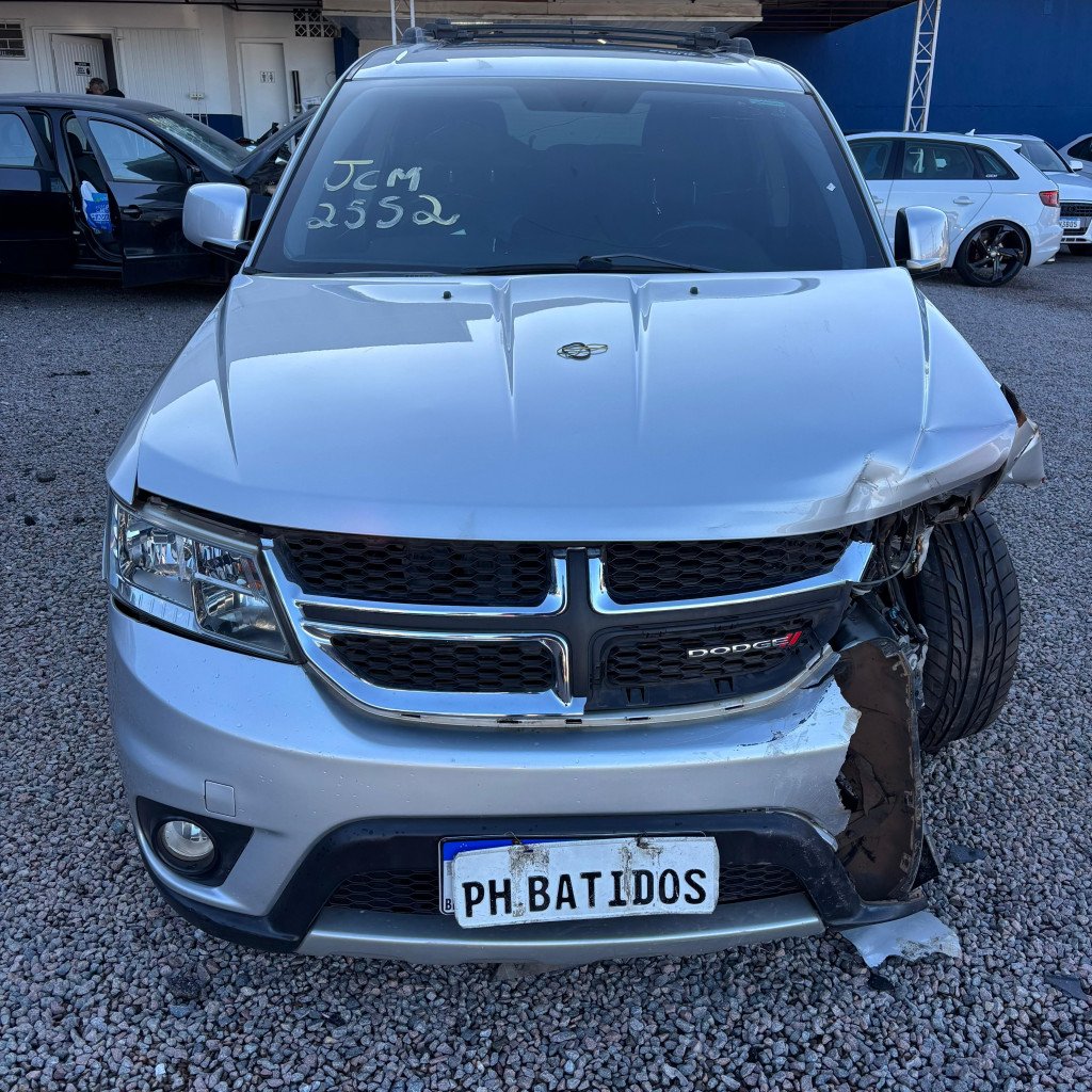 Imagem do veículo DODGE JOURNEY 3.6 RT AWD V6 GASOLINA 4P AUTOMÁTICO
