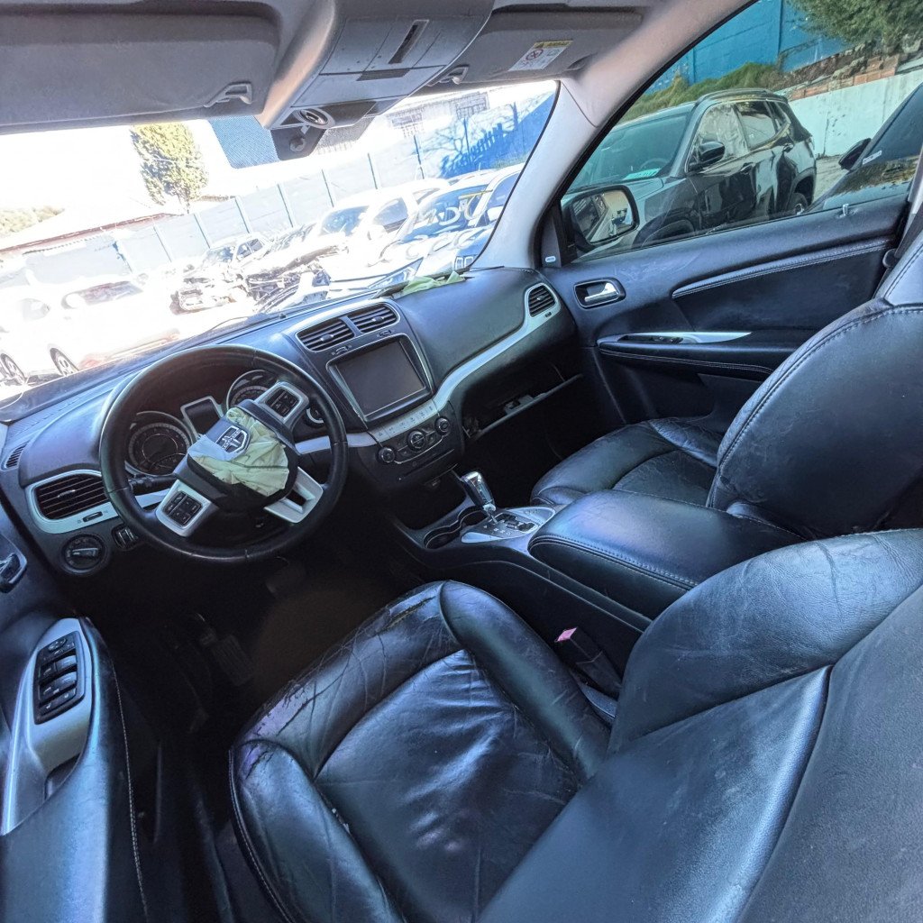 Imagem do veículo DODGE JOURNEY 3.6 RT AWD V6 GASOLINA 4P AUTOMÁTICO