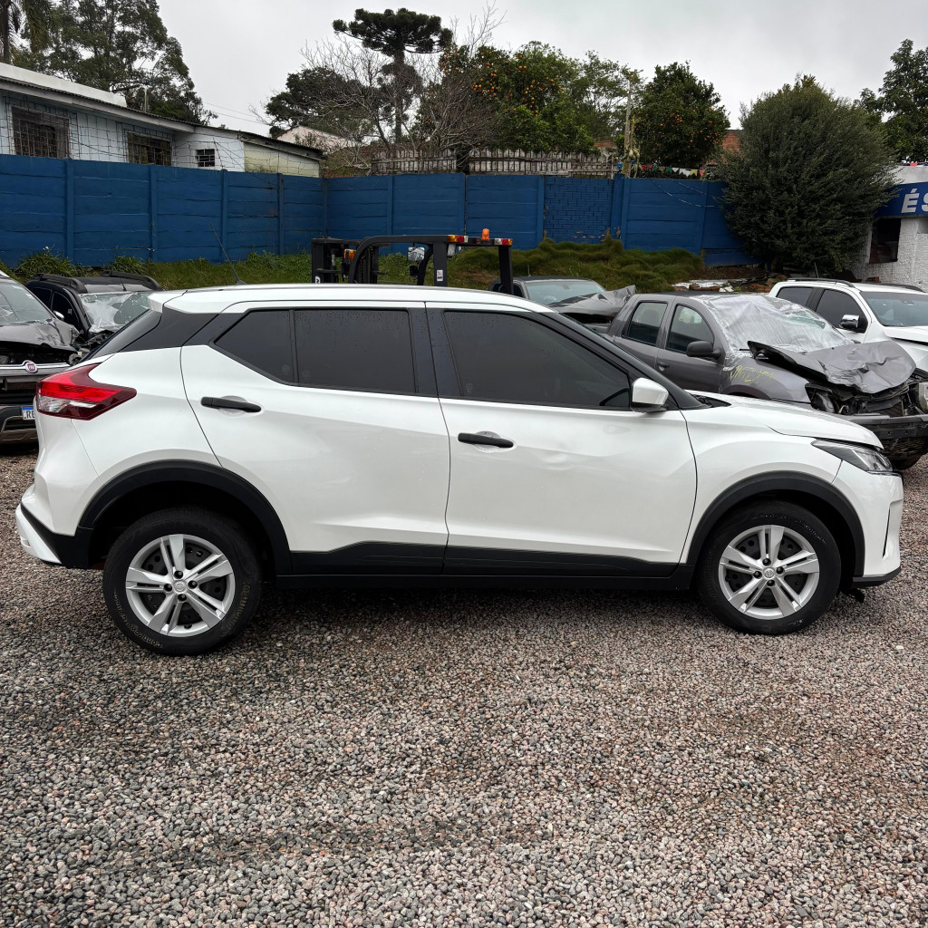 Imagem do veículo NISSAN KICKS 1.6 16V FLEXSTART ACTIVE XTRONIC