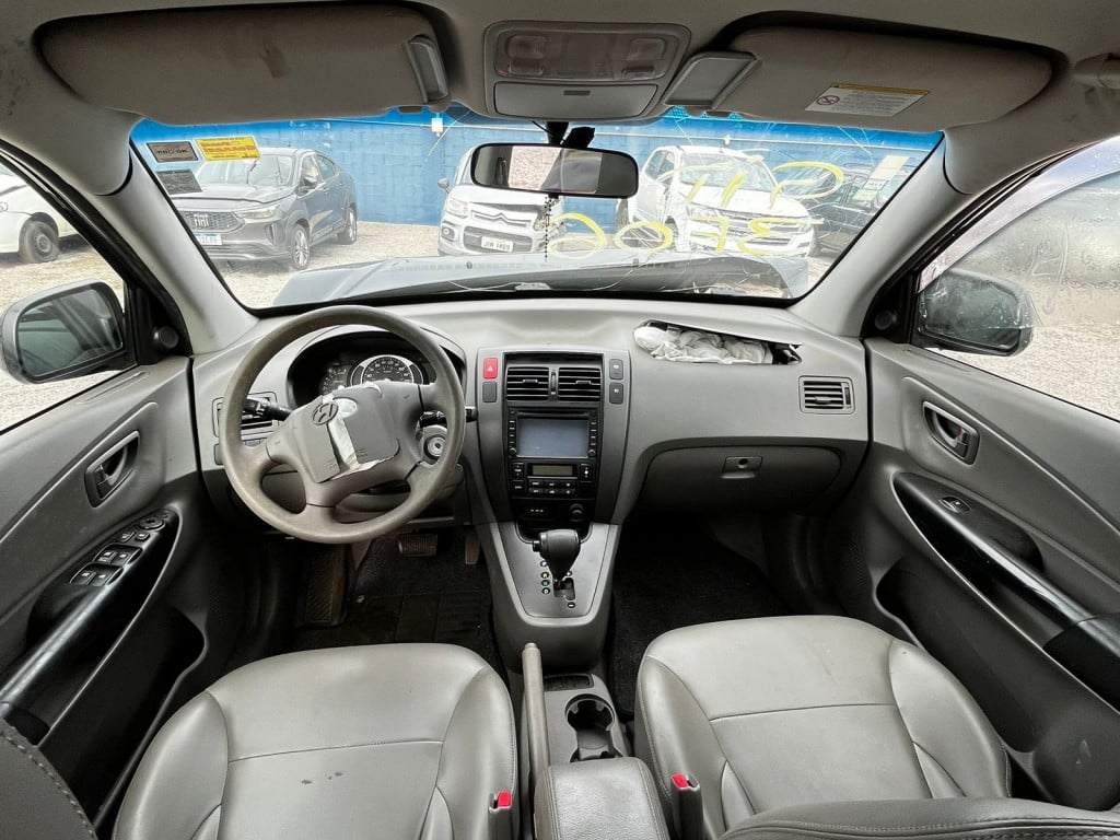 Imagem do veículo HYUNDAI TUCSON 2.0 MPFI GLS 16V 143CV 2WD FLEX 4P AUTOMÁTICO