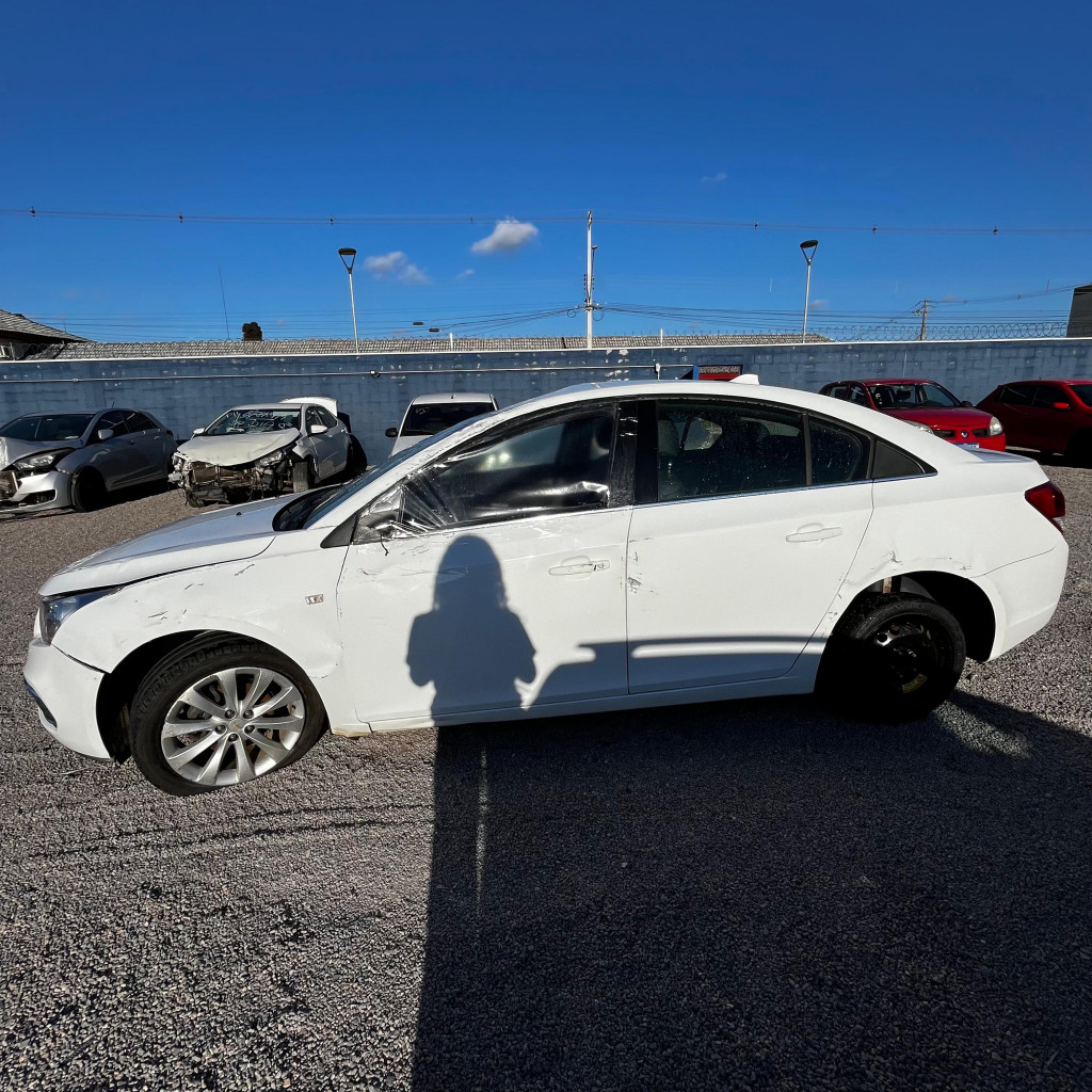 Imagem do veículo CHEVROLET CRUZE 1.8 LT 16V FLEX 4P AUTOMÁTICO