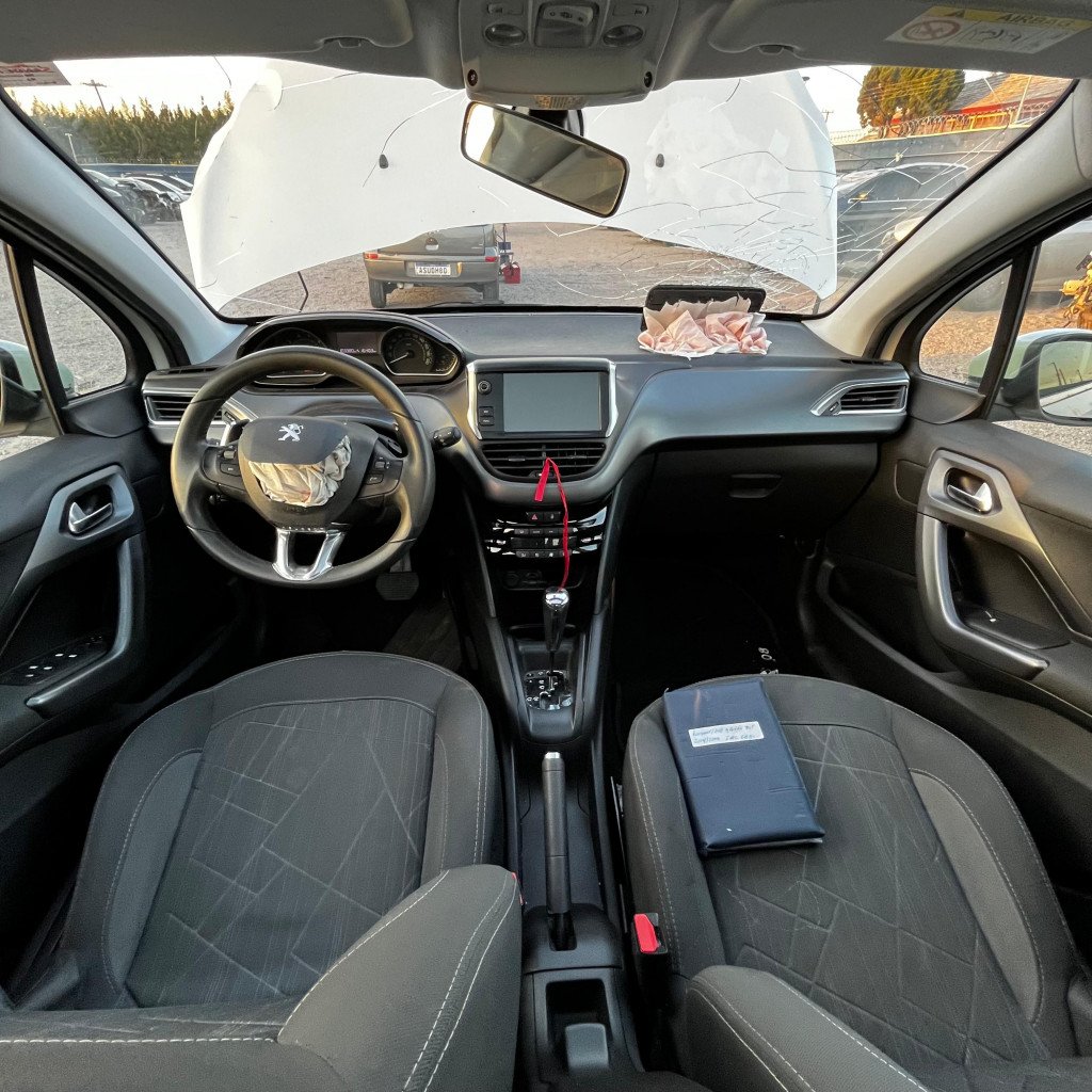 Imagem do veículo PEUGEOT 208 1.6 GRIFFE 16V FLEX 4P AUTOMÁTICO