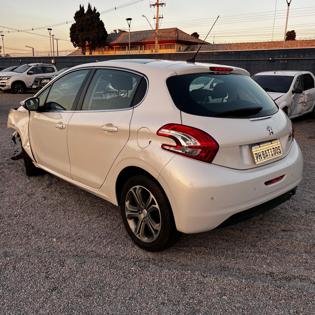 Imagem do veículo PEUGEOT 208 1.6 GRIFFE 16V FLEX 4P AUTOMÁTICO