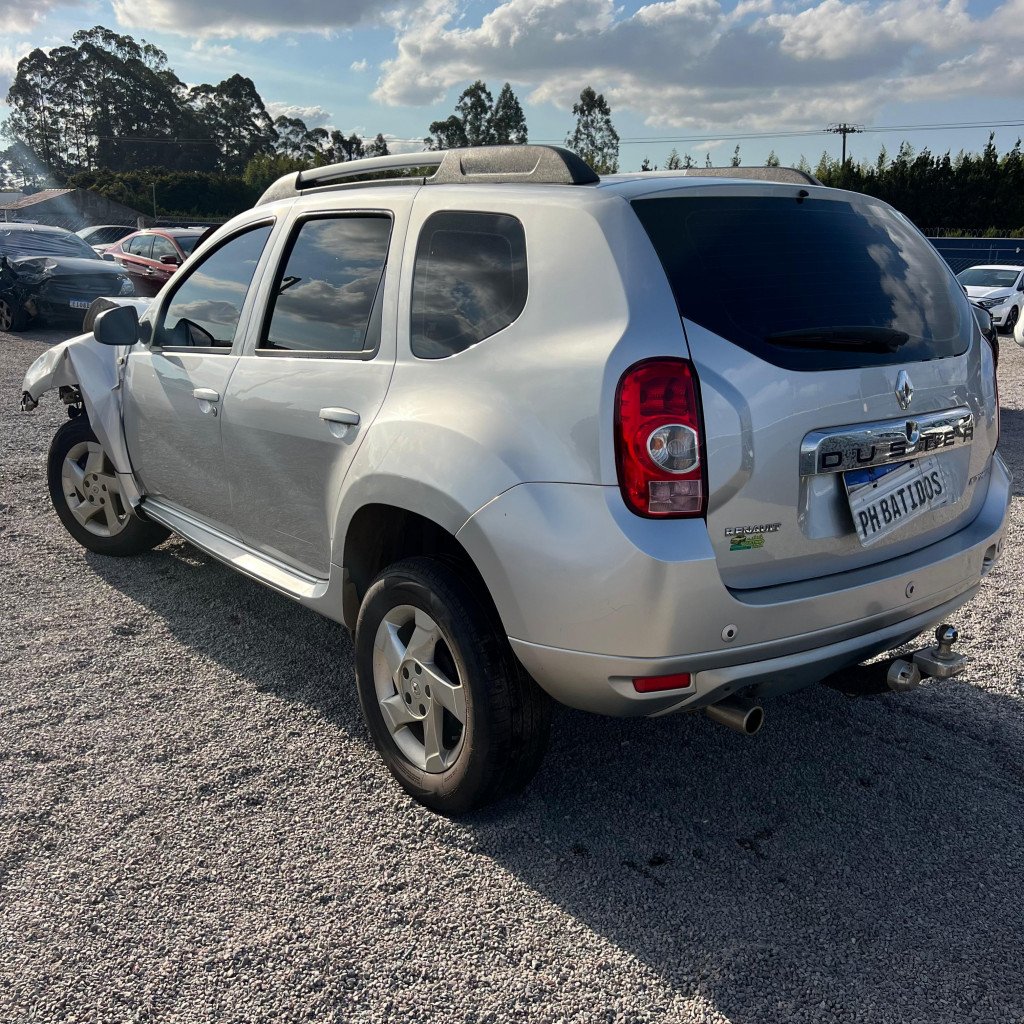 Imagem do veículo RENAULT DUSTER 2.0 DYNAMIQUE 4X2 16V FLEX 4P AUTOMÁTICO