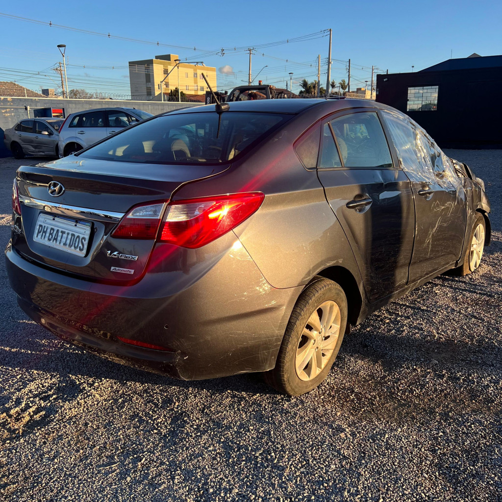 HYUNDAI HB20S 1.6 PREMIUM 16V FLEX 4P AUTOMÁTICO