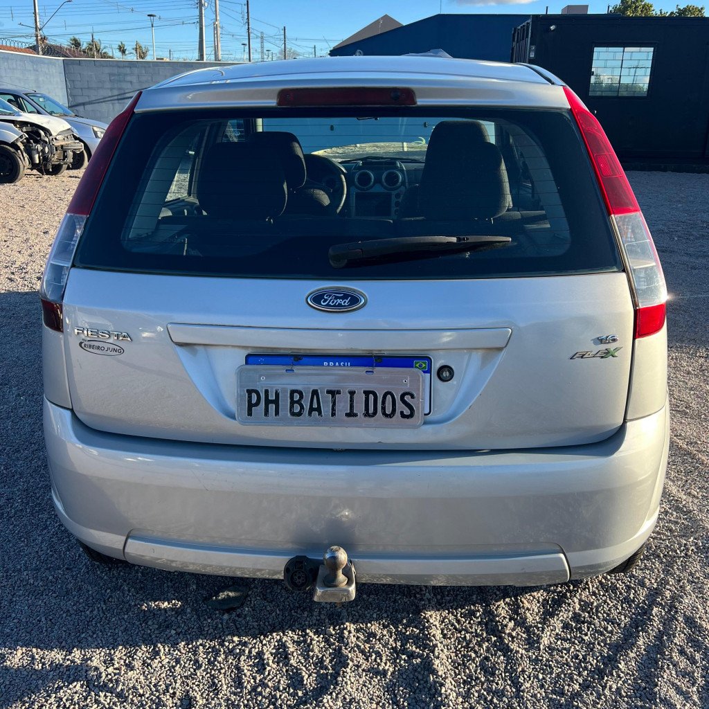 Imagem do veículo FORD FIESTA 1.6 MPI CLASS 8V GASOLINA 4P MANUAL
