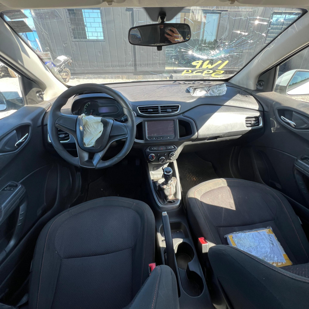 Imagem do veículo CHEVROLET ONIX 1.4 MPFI LT 8V FLEX 4P MANUAL