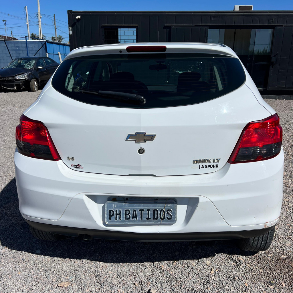 Imagem do veículo CHEVROLET ONIX 1.4 MPFI LT 8V FLEX 4P MANUAL