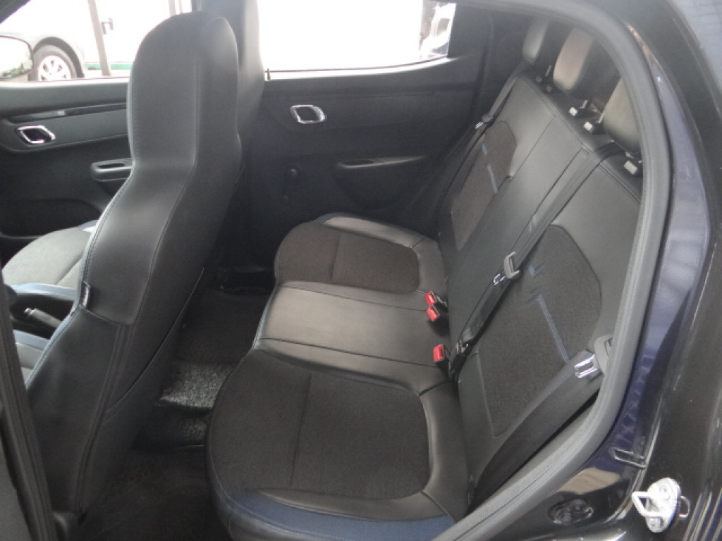 Imagem do veículo RENAULT KWID 1.0 12V SCE FLEX INTENSE MANUAL