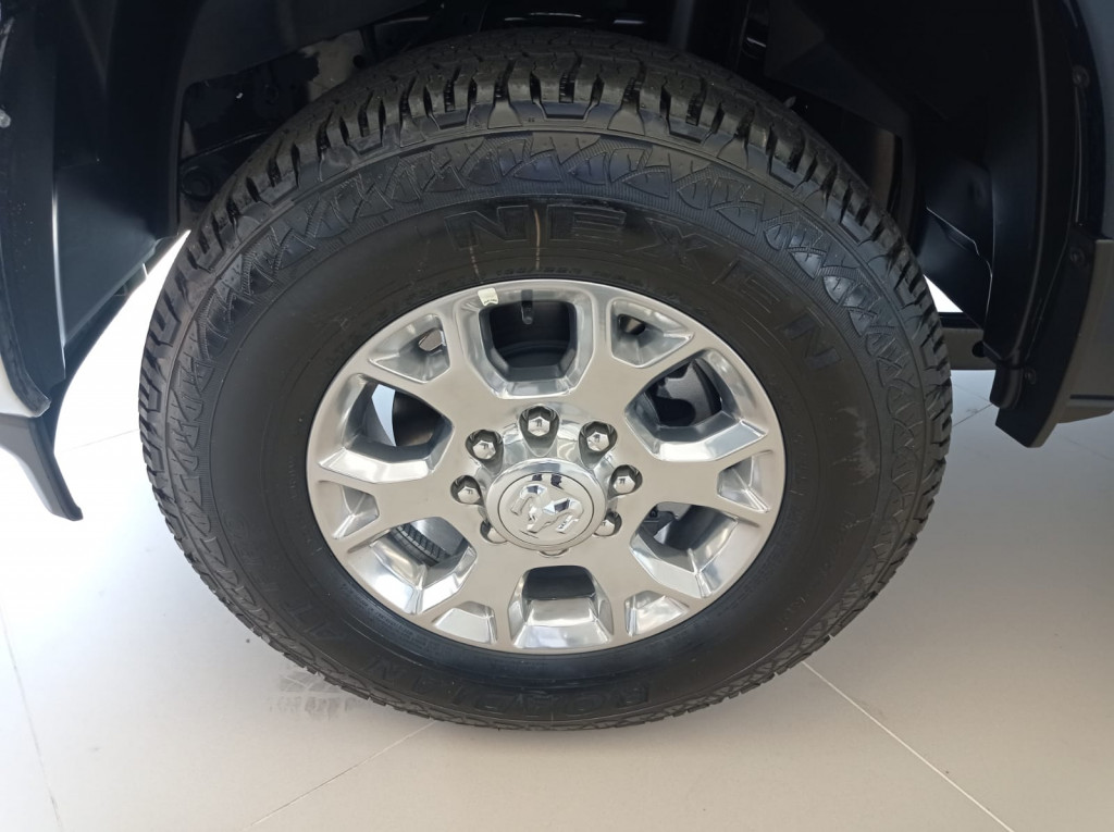 Imagem do veículo RAM 2500 6.7 LARAMIE TURBO DIESEL  CD 4X4 AUTOMÁTICO