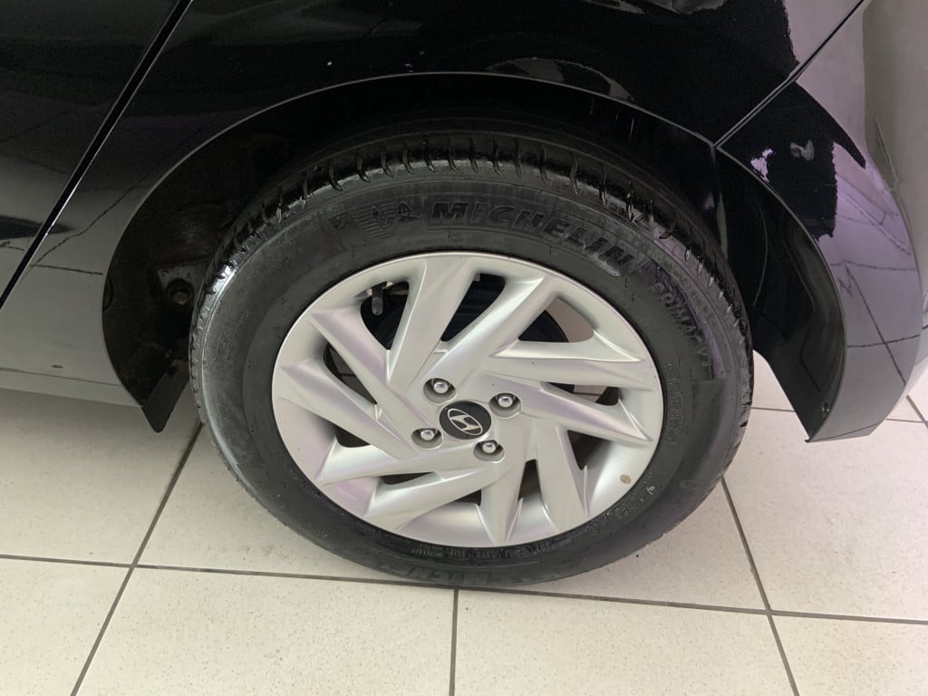 Imagem do veículo HYUNDAI HB20 1.0 12V FLEX EVOLUTION MANUAL