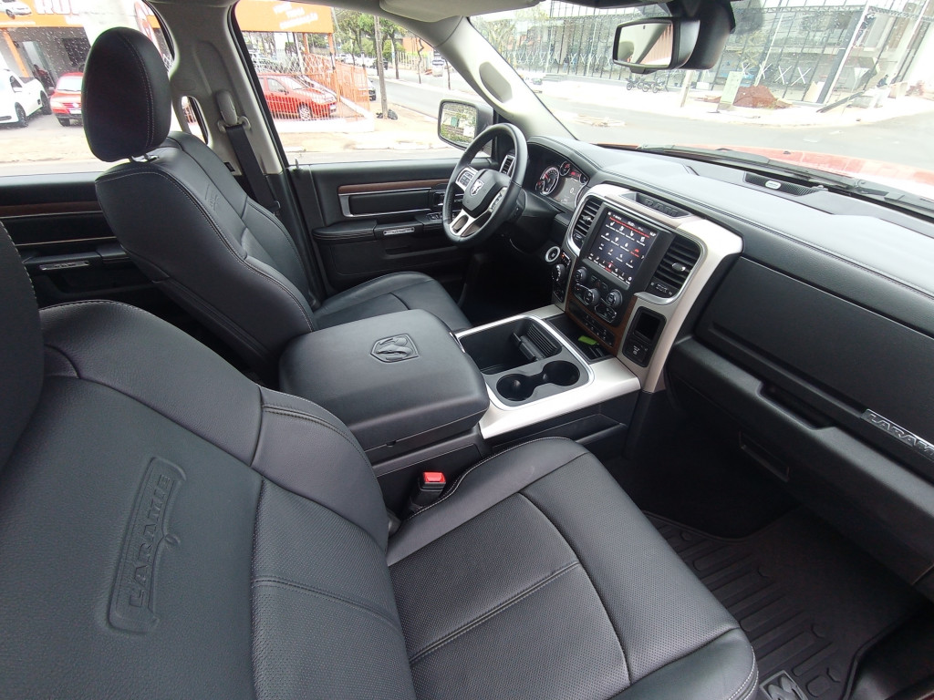 Imagem do veículo RAM CLASSIC LARAMIE NIGHT ED. 5.7 4X4 Aut.