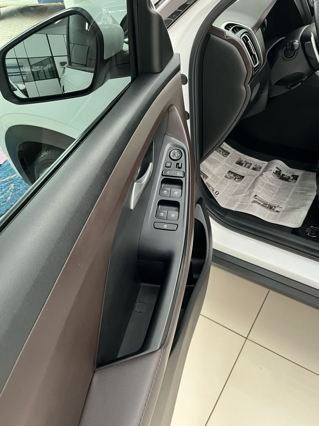 Imagem do veículo HYUNDAI CRETA Platinum 1.0 TB 12V Flex Aut.