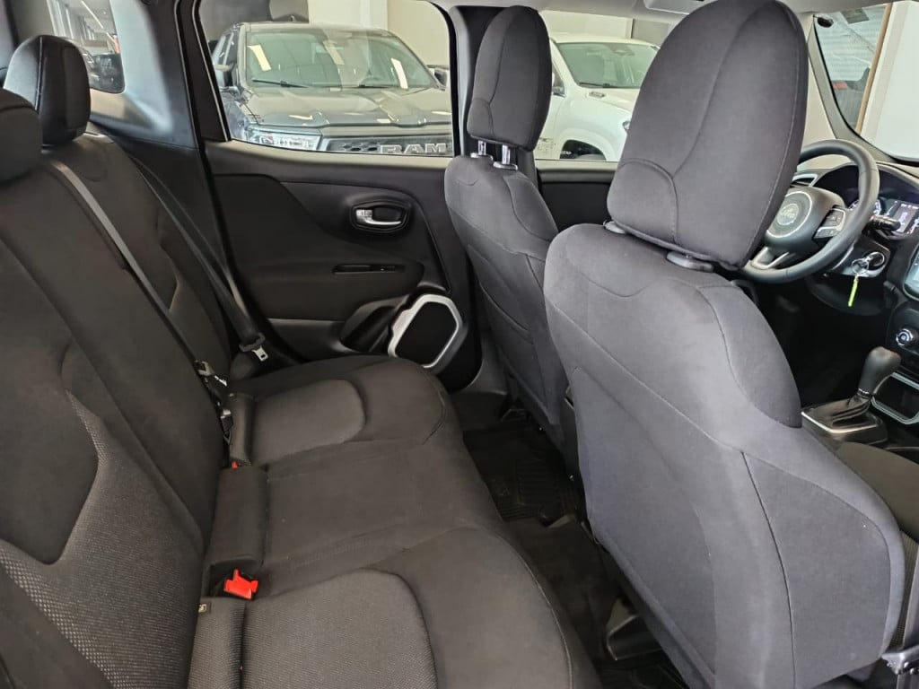 Imagem do veículo JEEP RENEGADE 1.8 16V FLEX STD 4P AUTOMÁTICO
