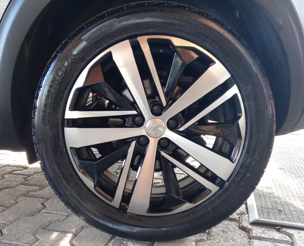 Imagem do veículo PEUGEOT 3008 1.6 GRIFFE THP 16V GASOLINA 4P AUTOMÁTICO
