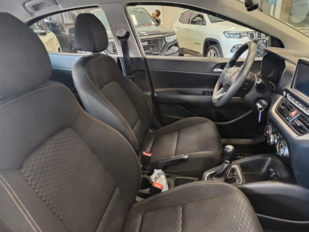 Imagem do veículo HYUNDAI HB20 1.0 12V FLEX EVOLUTION MANUAL