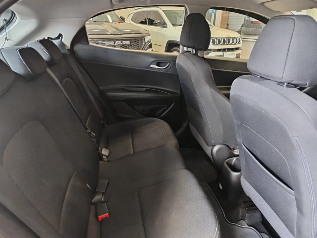 Imagem do veículo HYUNDAI HB20 1.0 12V FLEX EVOLUTION MANUAL
