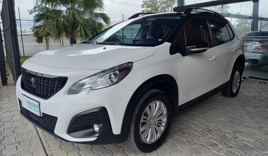 Imagem do veículo PEUGEOT 2008 1.6 16V FLEX ALLURE PACK 4P AUTOMÁTICO