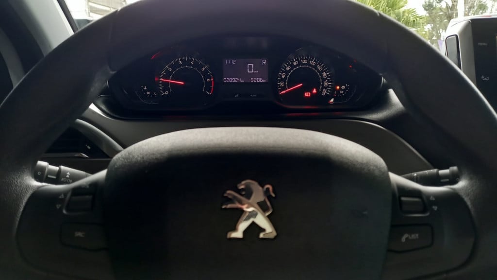 Imagem do veículo PEUGEOT 2008 1.6 16V FLEX ALLURE PACK 4P AUTOMÁTICO