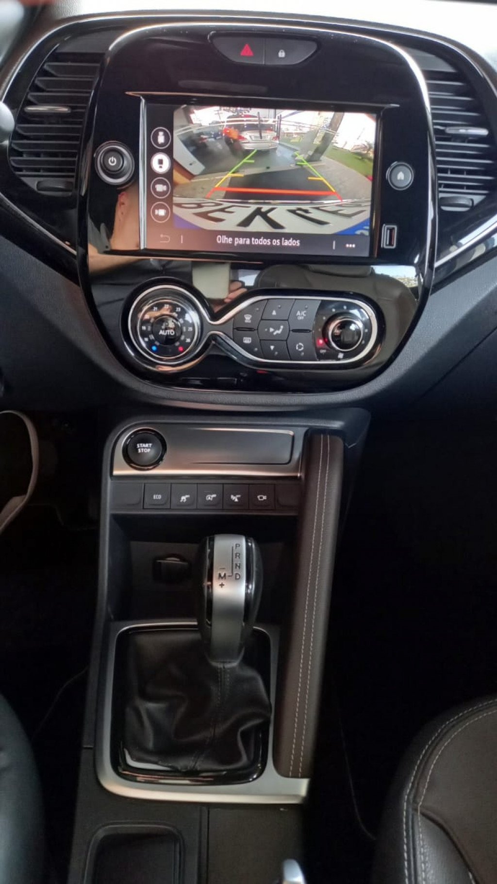 Imagem do veículo RENAULT CAPTUR 1.3 TCE FLEX ICONIC X-TRONIC