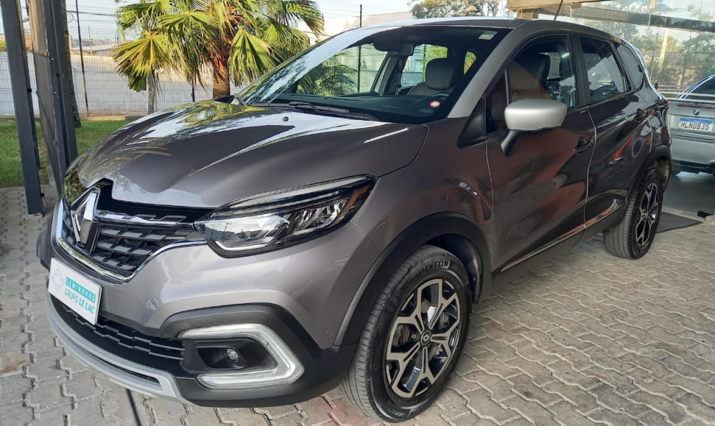 Imagem do veículo RENAULT CAPTUR 1.3 TCE FLEX ICONIC X-TRONIC