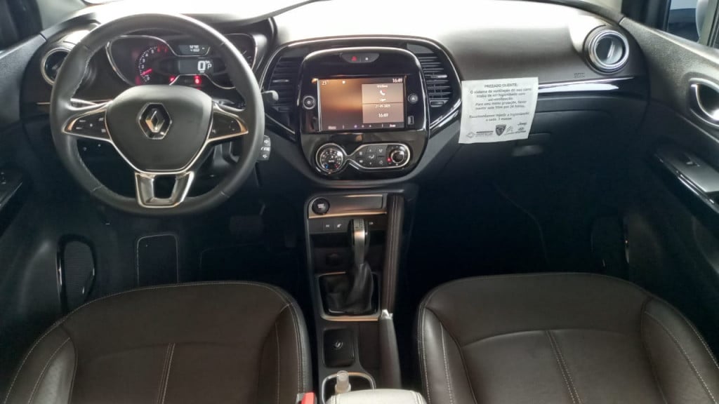 Imagem do veículo RENAULT CAPTUR 1.3 TCE FLEX ICONIC X-TRONIC