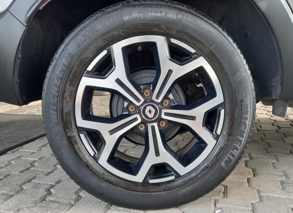 Imagem do veículo RENAULT CAPTUR 1.3 TCE FLEX ICONIC X-TRONIC