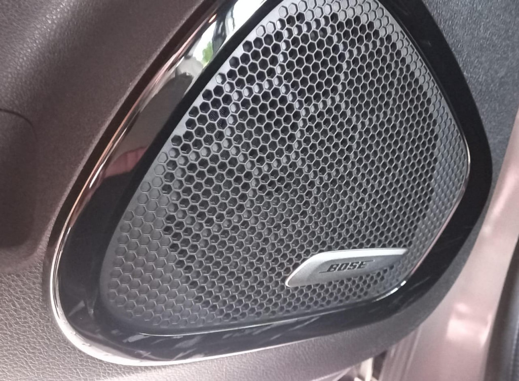 Imagem do veículo RENAULT CAPTUR 1.3 TCE FLEX ICONIC X-TRONIC