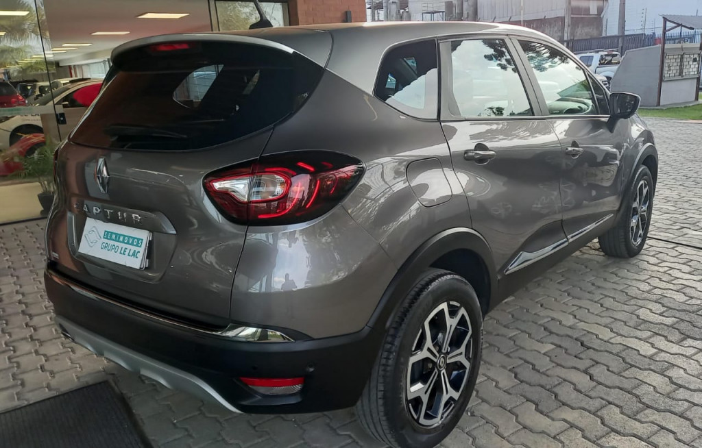 Imagem do veículo RENAULT CAPTUR 1.3 TCE FLEX ICONIC X-TRONIC