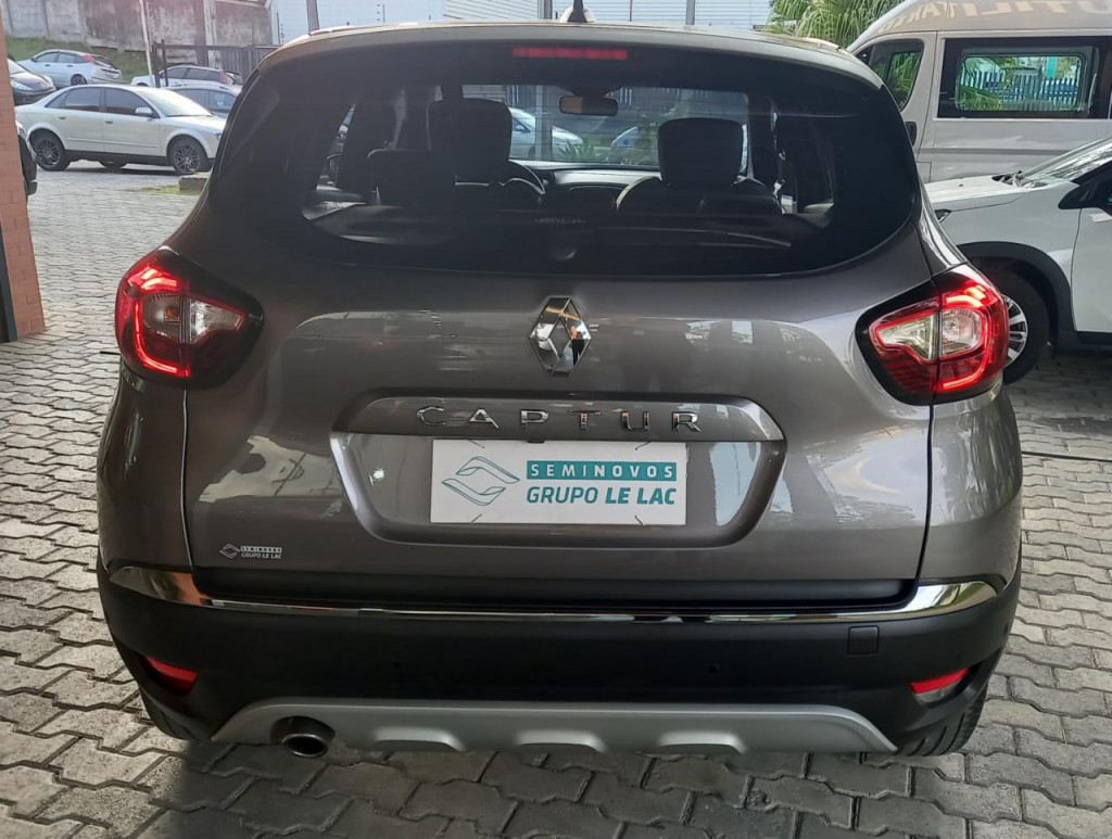 Imagem do veículo RENAULT CAPTUR 1.3 TCE FLEX ICONIC X-TRONIC