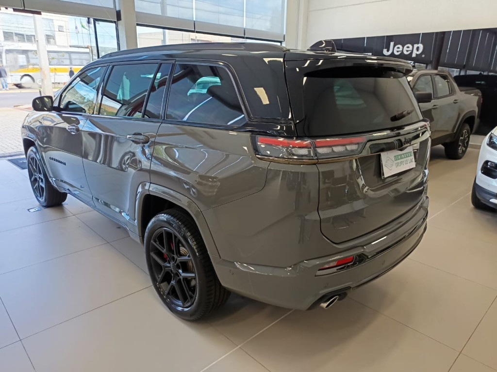 Imagem do veículo JEEP COMMANDER 2.0 HURRICANE 4 TURBO GASOLINA BLACKHAWK AT9