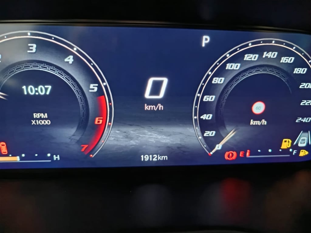 Imagem do veículo JEEP COMMANDER 2.0 HURRICANE 4 TURBO GASOLINA BLACKHAWK AT9